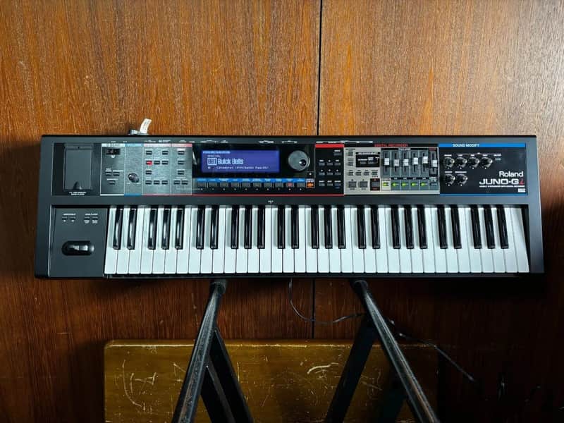 ROLAND JUNO-Gi Mobile Synthesizer with Digital Recorder w/ bag power supply image 1