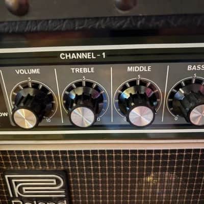 Roland Jazz Chorus JC 160 Amplifier 1976 - 1989 - Black Tolex image 8