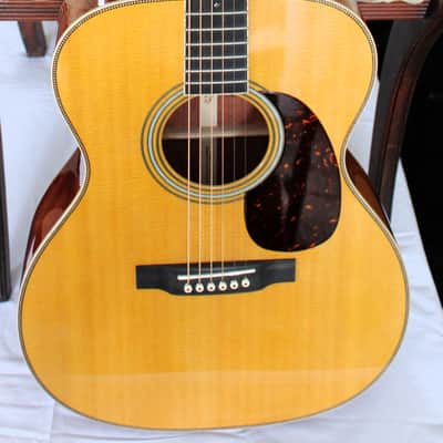2021 Martin Custom Shop 000/OM-28 Quilted Bubinga image 2