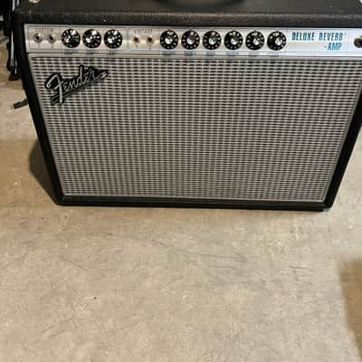 Fender '68 Custom Deluxe Reverb 2-Channel 22-Watt 1x12" Guitar Combo 2013 - Present - Black image 4