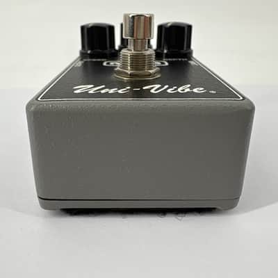 MXR M68 UNI-VIBE GUITAR PEDAL imagen 5