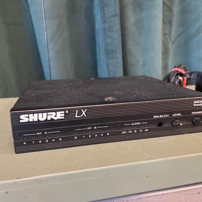 Shure LX4 Wireless receiver image 4