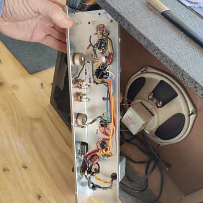 1964 Silvertone Model 1481 5-Watt 1x8 Guitar Combo Amplifier image 16