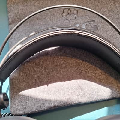 AKG K52 Closed-Back Headphones Bild 6