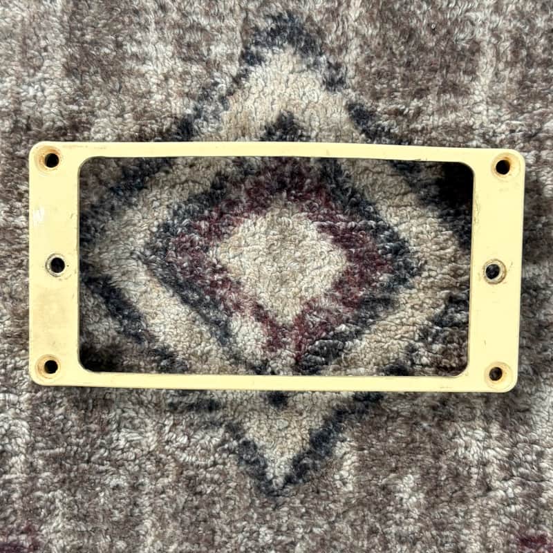 1970s Gibson M8 Vintage Cream Les Paul Bridge Pickup Ring Surround! M69 image 1