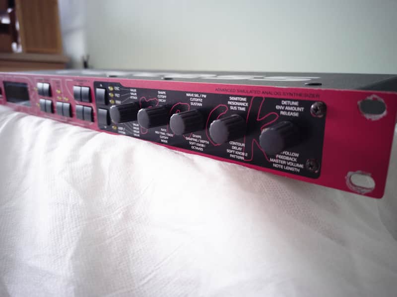Access Virus Rack Digital Synthesizer 2001 Red image 1