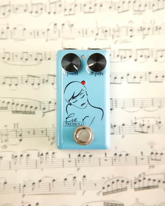 Red Witch Seven Sisters Eve Tremolo Pedal Pre-Owned image 1