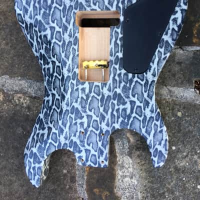 KnE Charvel Dinky Snakeskin image 7