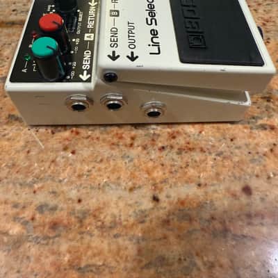 Boss LS-2 Line Selector (Silver Label) 1991 - Present - White image 3