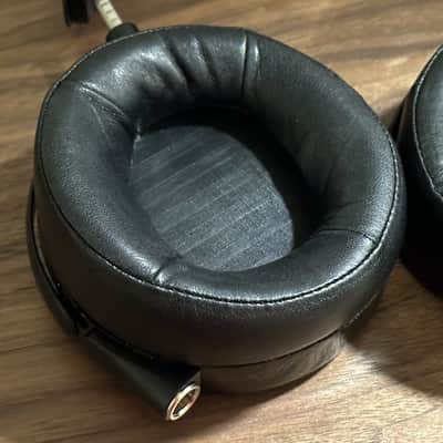 Audeze LCD-5 Open-Back Planar Magnetic Over-Ear Audiophile Headphones image 8