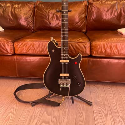 EVH MIJ Series EVH Signature Wolfgang 2023 - Present Stealth Black image 2