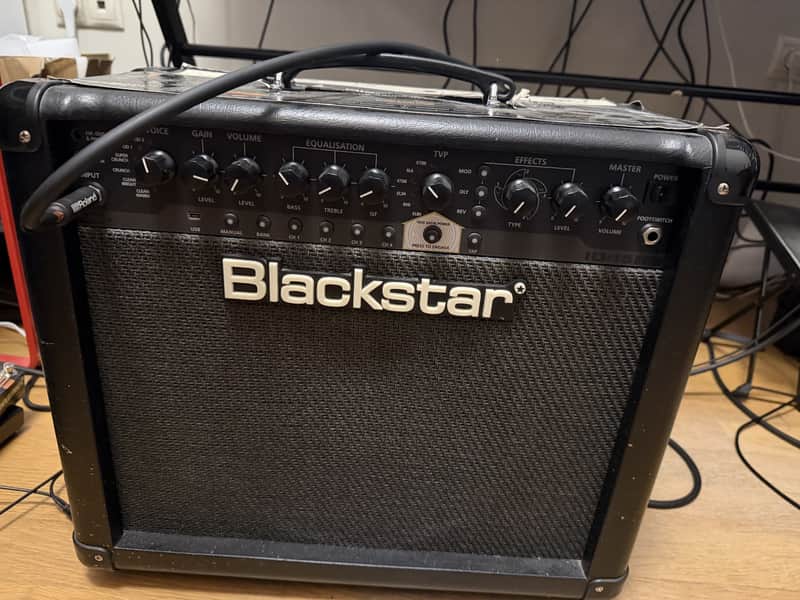 Blackstar ID:15 TVP 15-Watt 1x10" Guitar Combo with Programmable Effects 2010s - Black image 1