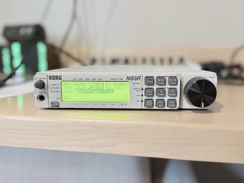 Korg NS5R sound module half rack //ARMENS//