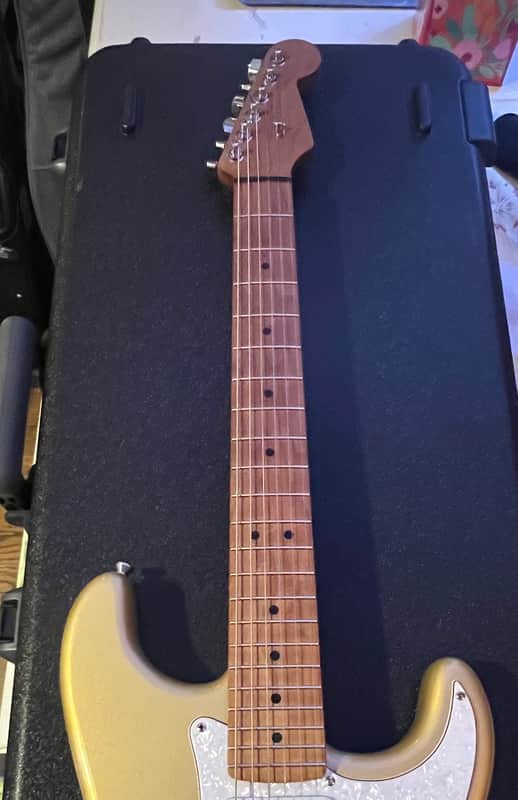 Warmoth Strat Roasted Maple Neck - Wide image 1