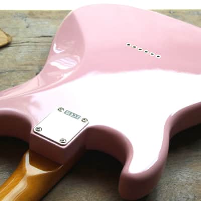SQUIER "LIMITED Classic Vibe™ '50s Stratocaster Hard Tail, Maple Fingerboard, Parchment Pickguard, Shell Pink" 3, 06 KG image 11