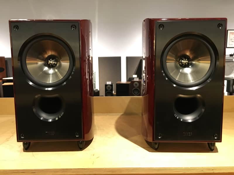 KEF XQ20 Speakers In Khaya Mahogany Excellent Condition w/ Manual