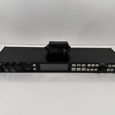 Denon DN-F300 Solid State player image 1