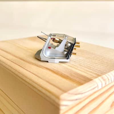 Rega Apheta 2 Low Output MC Phono Cartridge, Anodized aluminum body, Vital profile nude diamond Stylus on Aluminum Cantilever image 11