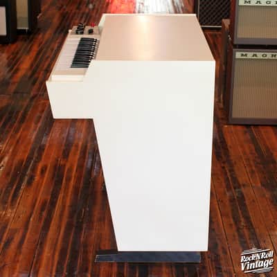 Streetly Electronics Mellotron M400 image 3