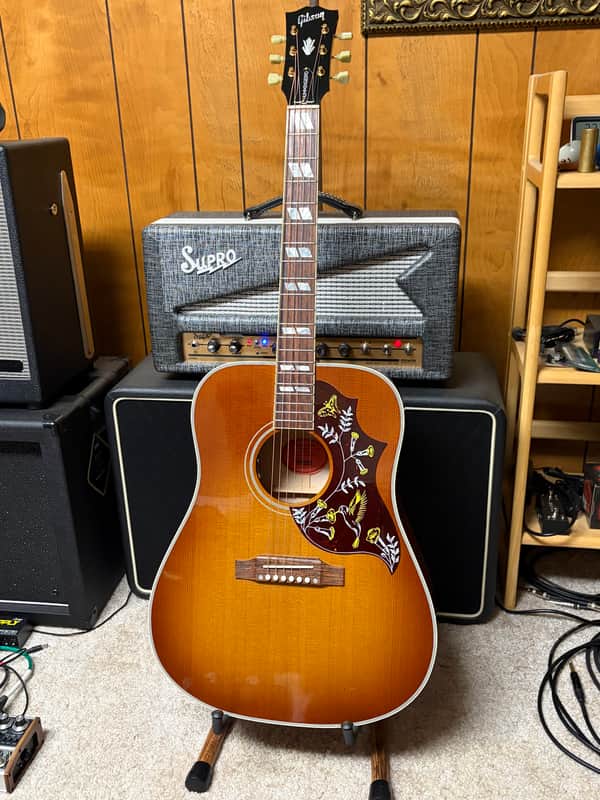Gibson Custom Shop Hummingbird 2023 - Honey Burst Nitro