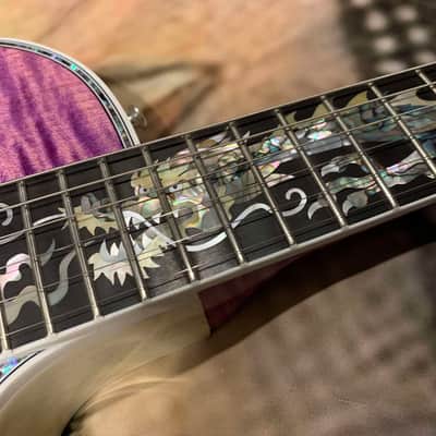 DRAGON 🐉🐲! 2025 Gibson Custom Shop Les Paul Dragon Purple Denim Blue Trans Violet Pink Flame Top TV White Ebony Classic White CustomBuckers M2M Made To Measure Ultima Modern Supreme Burst Abalone Master Artisan Collector’s Limited Edition Figured image 4