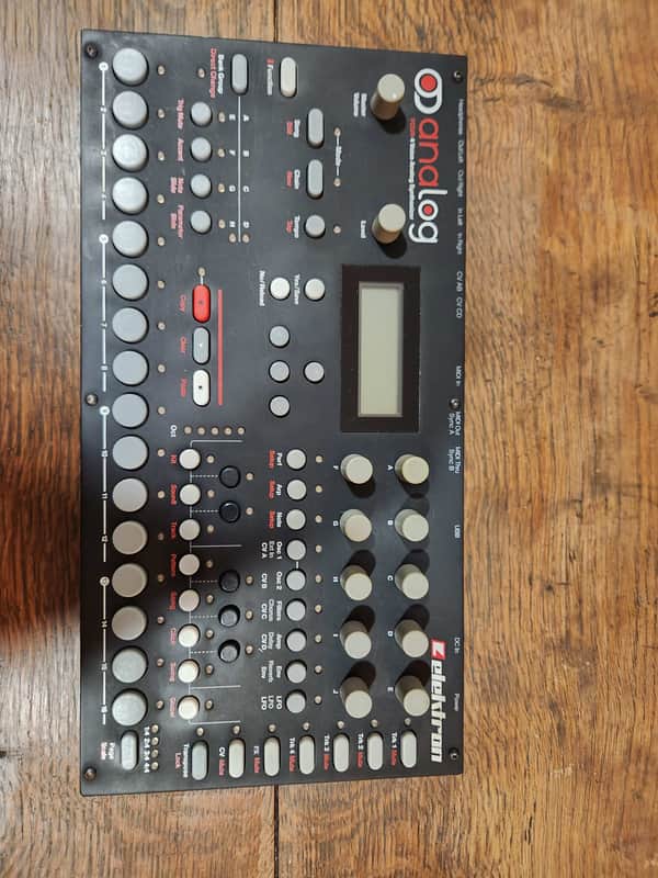 Elektron Analog Four 初期 Elektron Analog Four 4-Voice Analog Synthesizer | Reverb UK