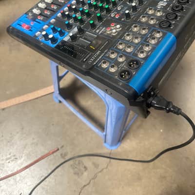 Yamaha MG12XU 12-Channel Analog Mixer 2016 - Present - Black image 4