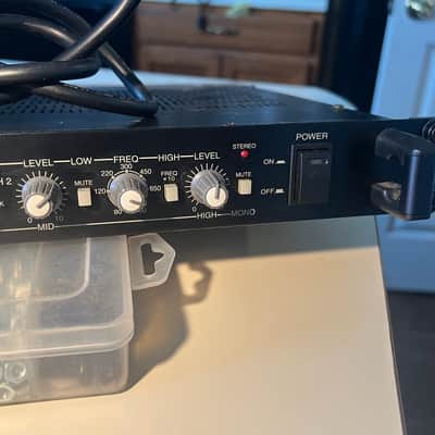 Avlex SPX-3 Stereo Electronic crossover with subwoofer output. Includes IEC power cable & rack mount bolts/washers image 4