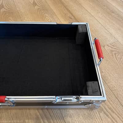 Gator G-TOUR-PEDALBOARD-LGW Large ATA Pedalboard 24x11" with Wheels 2010s - Black image 18