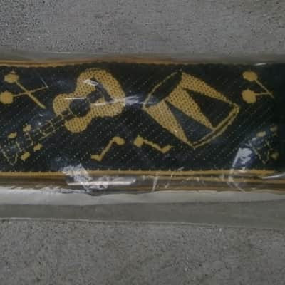 Bobby Lee Folk Style 38 1960's Black and Yellow image 2