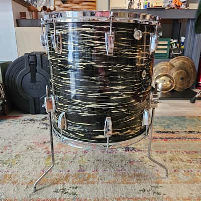 Ludwig Super Classic 22-16-13" 3-ply Drum Kit in Bowling Ball Black Oyster - Blue/Olive Badge 1970 image 14