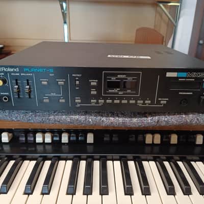 Roland MKS-30 Rackmount Analog Synthesizer 1984 - 1986 - Black