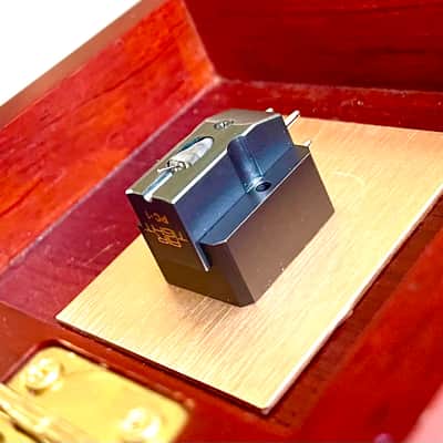 Air Tight AirTight PC-1 MC Phono Cartridge, SH-µX core material, high energy & low impedance image 12