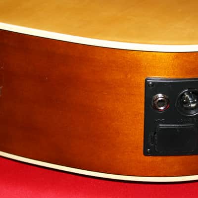 Silvertone SD 3000 Acoustic Electric Guitar W/Case image 7