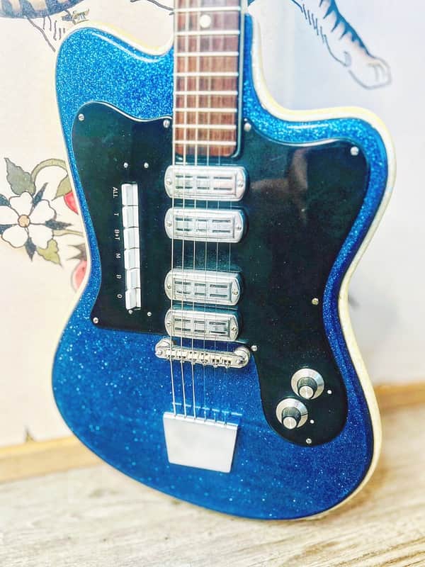 Crucianelli Supreme 40 1963 - Blue Sparkle & Pearloid image 1