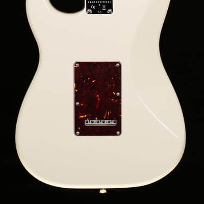 Fender American Professional II Stratocaster Maple Fingerboard Olympic White (732) image 4