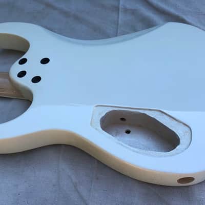 Luthier DIY Jackson 6 string project - unfinished image 11