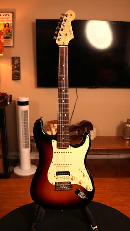 2018 Fender American Professional Stratocaster HSS Shawbucker – 3-Tone Sunburst w/ Hardshell Case image 1