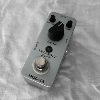 Mooer Triangle Buff Fuzz Pedal – Mint / Like New – In Original Box image 2