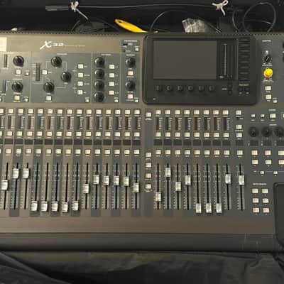 Behringer X32 COMPACT-TP 40-Input 25-Bus Digital Mixing Console Touring Package 2013 - Present - Standard image 1