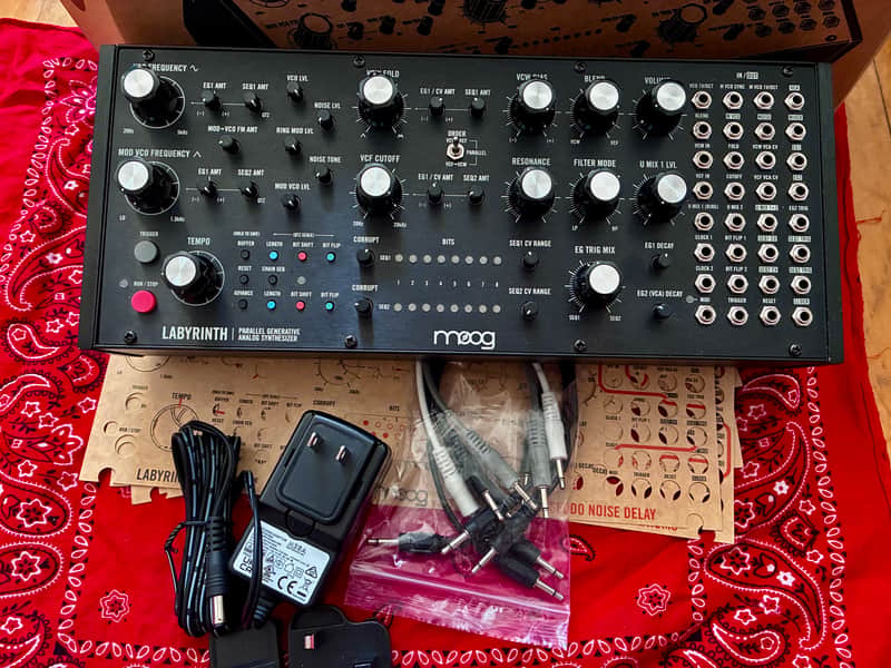 Moog Labyrinth - *VERY GOOD!!!*