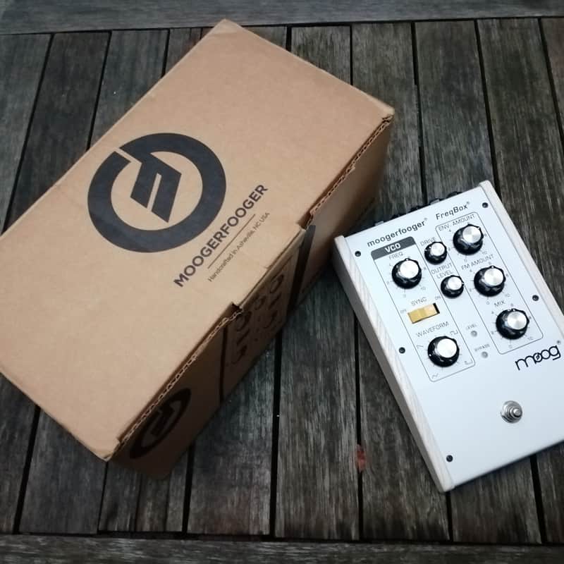 2012 Moog MF-107 Moogerfooger FreqBox White
