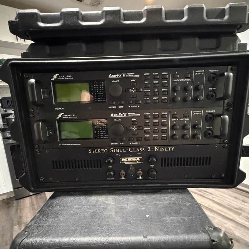 Fractal Audio Axe-FX II Mark II 2012 - 2018 - Black image 1