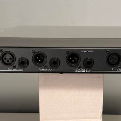 ART 310 Stereo 2-Way / Mono 3-Way Crossover image 6
