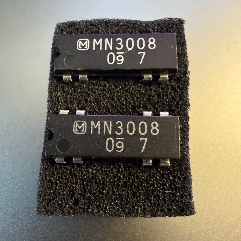 Panasonic/Matsushita MN3008 BBD Chips x 4 image 1
