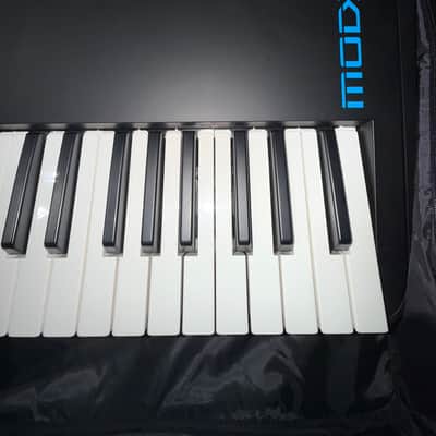 Yamaha MODX7+ 76-Key 16-Voice Synthesizer 2022 - Present - Black image 7