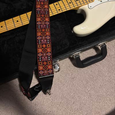 Fender JV Modified '60s Stratocaster 2022 - Present Olympic White w/ Hardshell case image 9