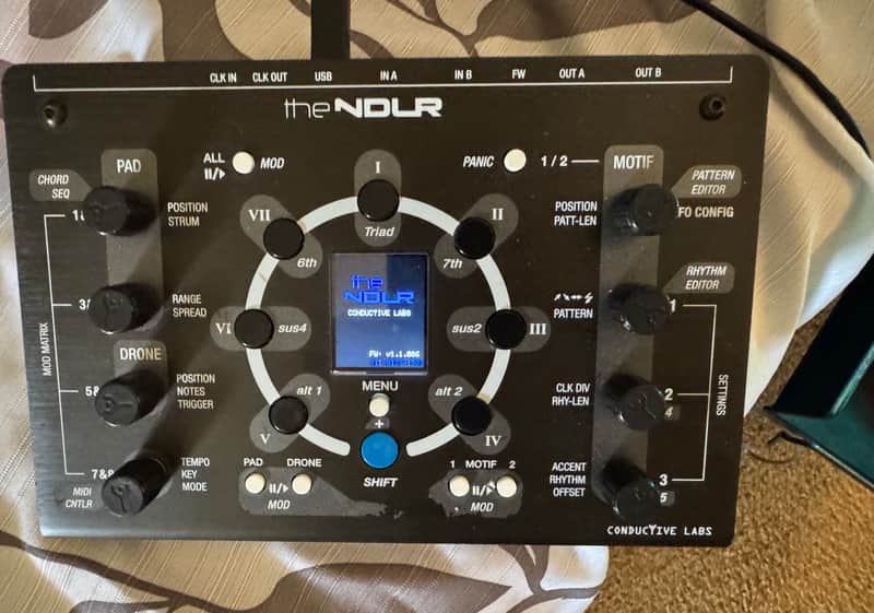 Conductive Labs – The NDLR – 4-Part MIDI Arpeggiator/Sequencer – Wood Sides image 1