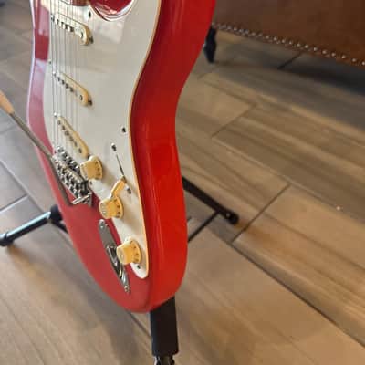 FENDER 1999 50'S CLASSIC SERIES STRATOCASTER CUSTOM FIESTA RED image 10
