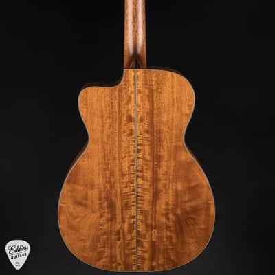 2025 - Bourgeois 00-12c Coupe Black Top - Italian Spruce & Sinker Mahogany image 4